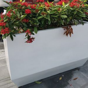 fiberglass planter - Wally 11a